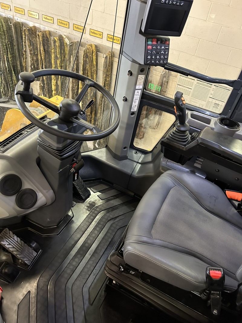 Heavy Equipment Detailing